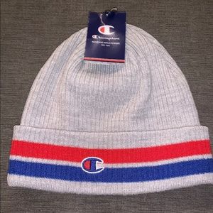 NWT Champion Men's Cuffed Beanie Skull Cap Gray